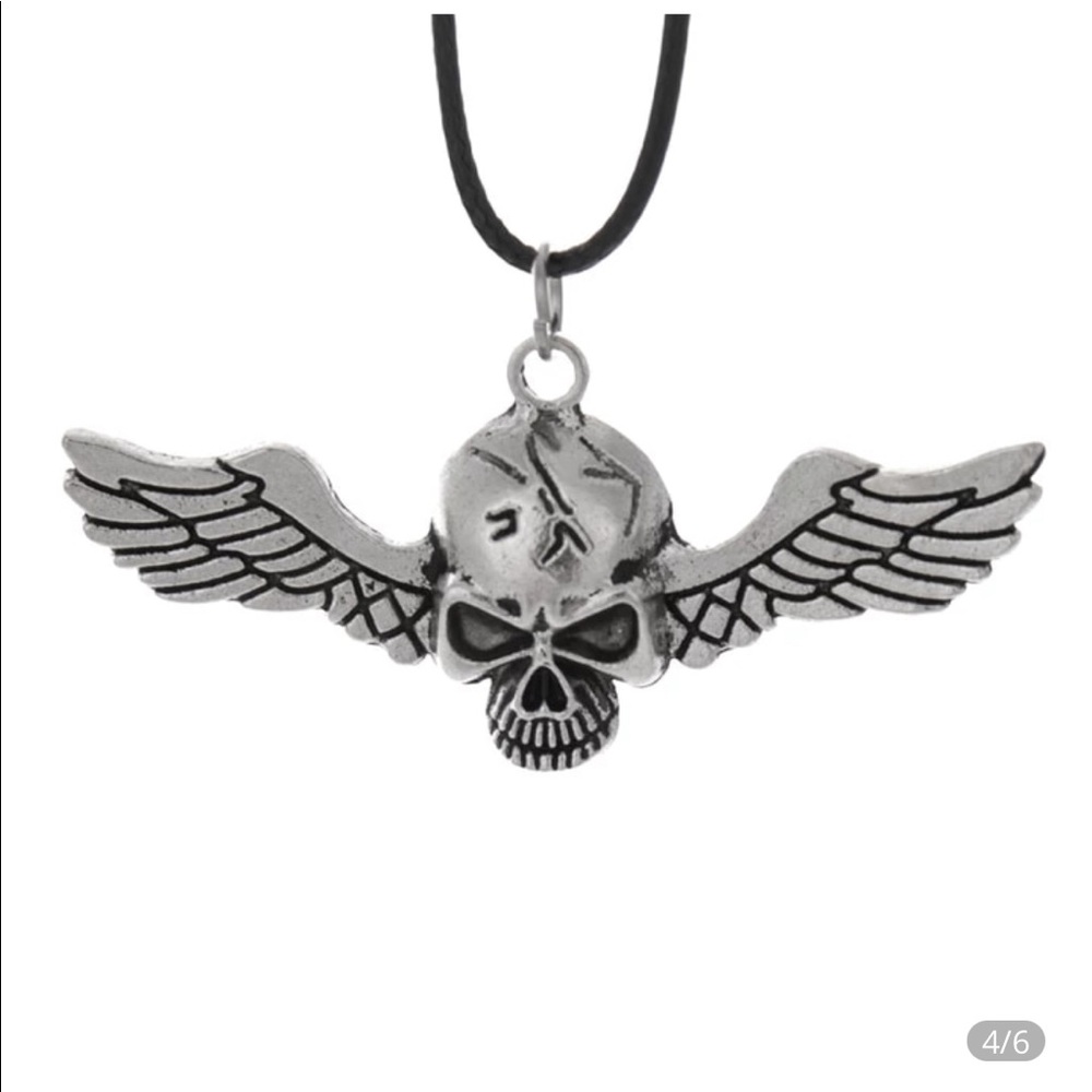 Angel Fly Skull Rearview Mirror Car Pendant - Picture 3 of 5